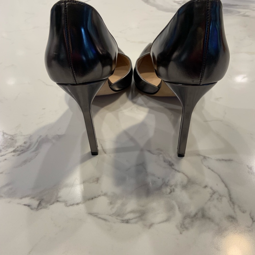 Manolo Blahnik Silver D’Orsay Heels - Picture 3 of 6